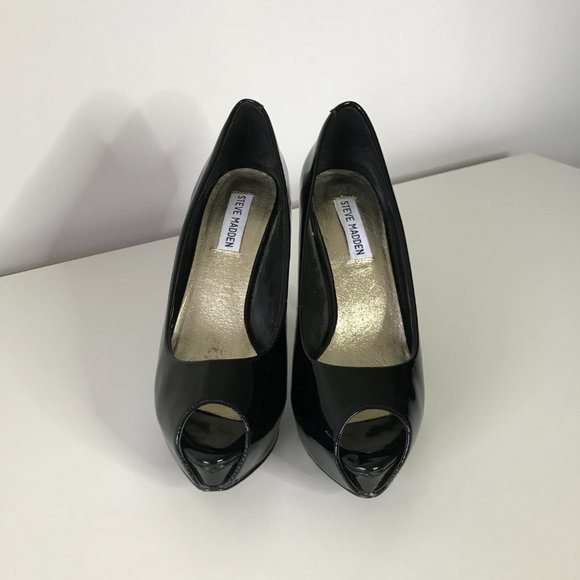 Steve Madden Black Open-Toe Patent Leather Pumps - Picture 2 of 6